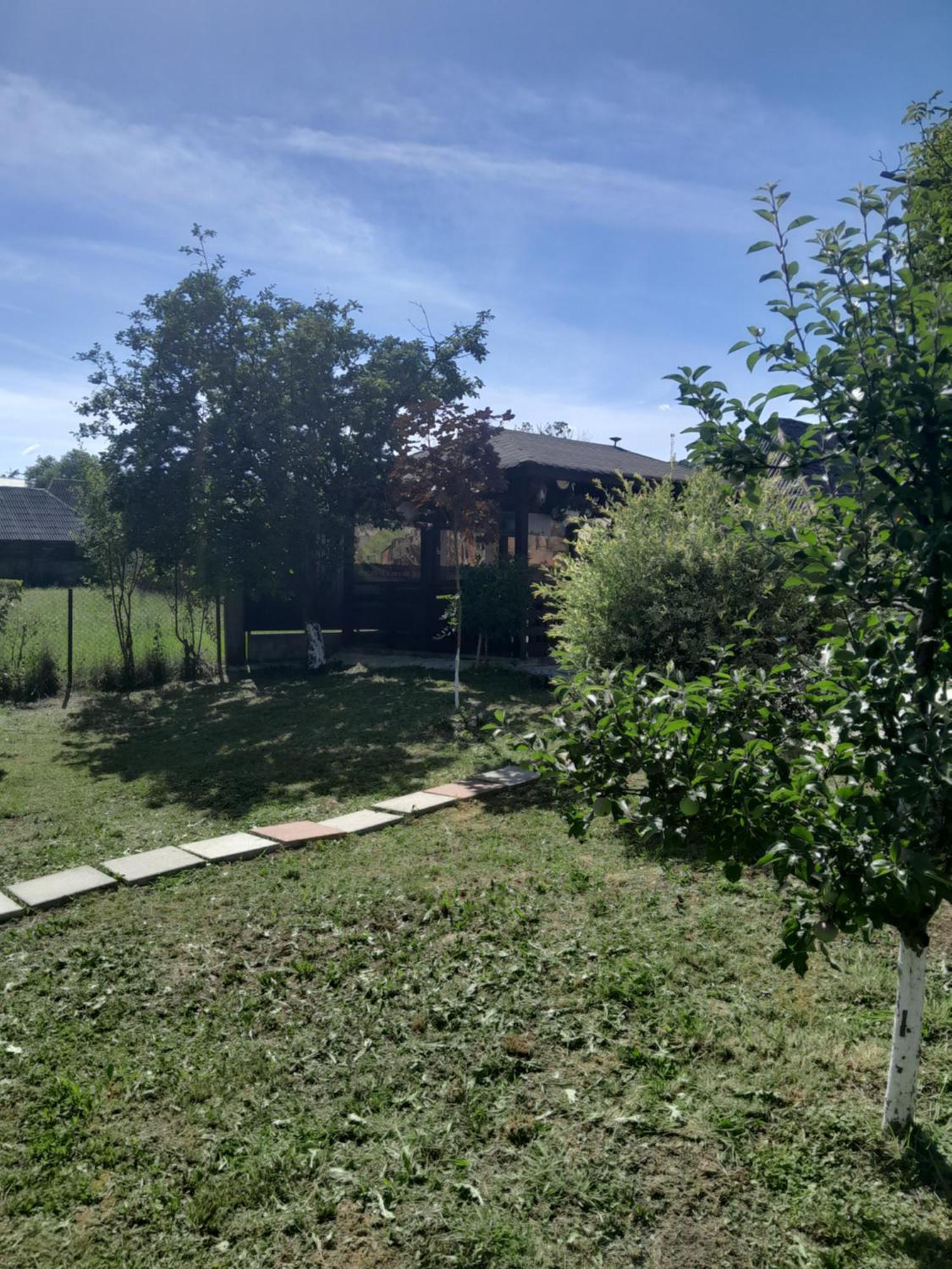 Casa Bianca Oncesti Pensionat Exteriör bild